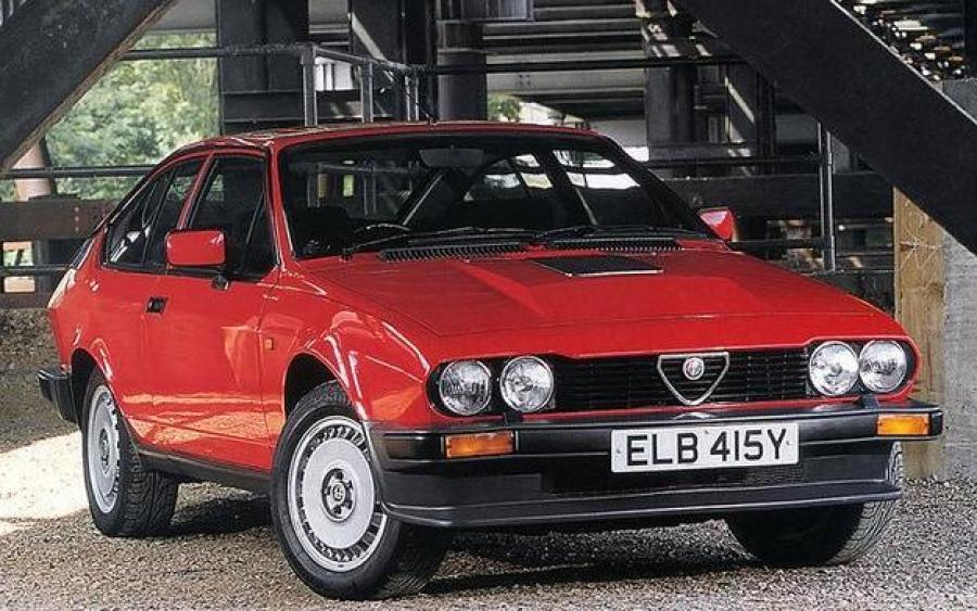 Alfa Romeo GTV 6 2.5 (116) (UK) '1980 - 83